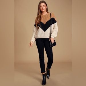 NWT - Lulu’s Autumn Leaves Tan Multi Chevron Knit Sweater